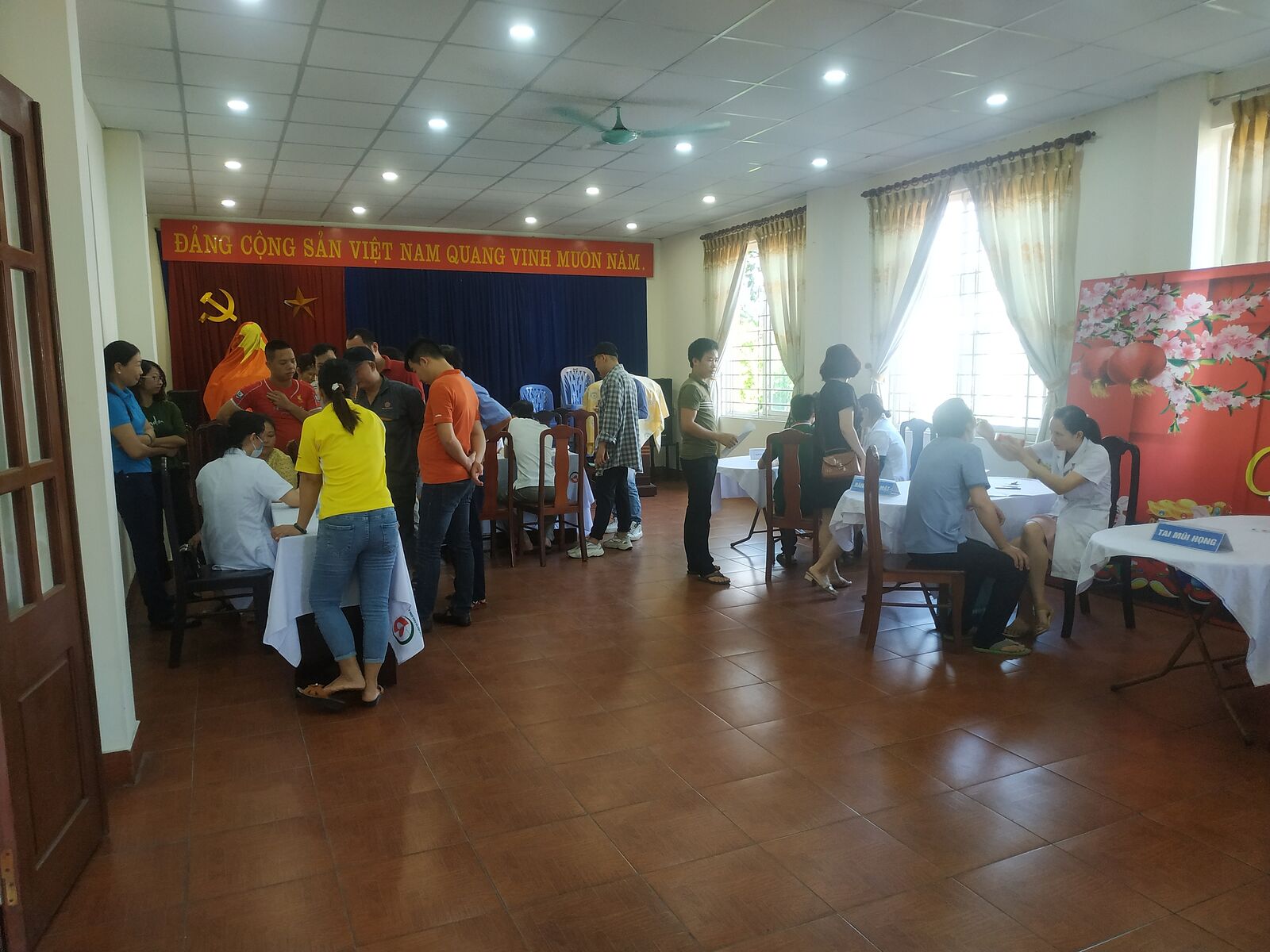 CÔNG TY ĐÔNG HƯNG TỔ CHỨC KHÁM BỆNH ĐỊNH KỲ CHO CB-CNV TRONG CÔNG TY