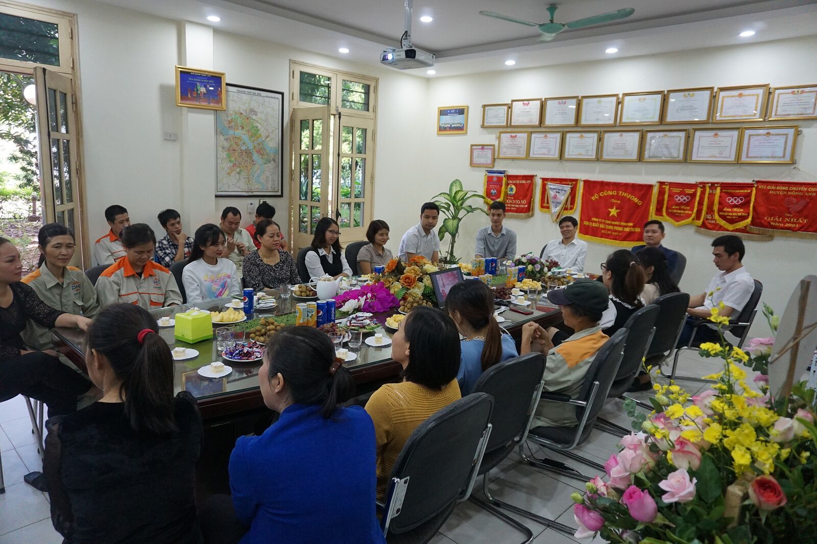 Chào mừng ngày phụ nữ Việt Nam 20/10 tại công ty năm 2021