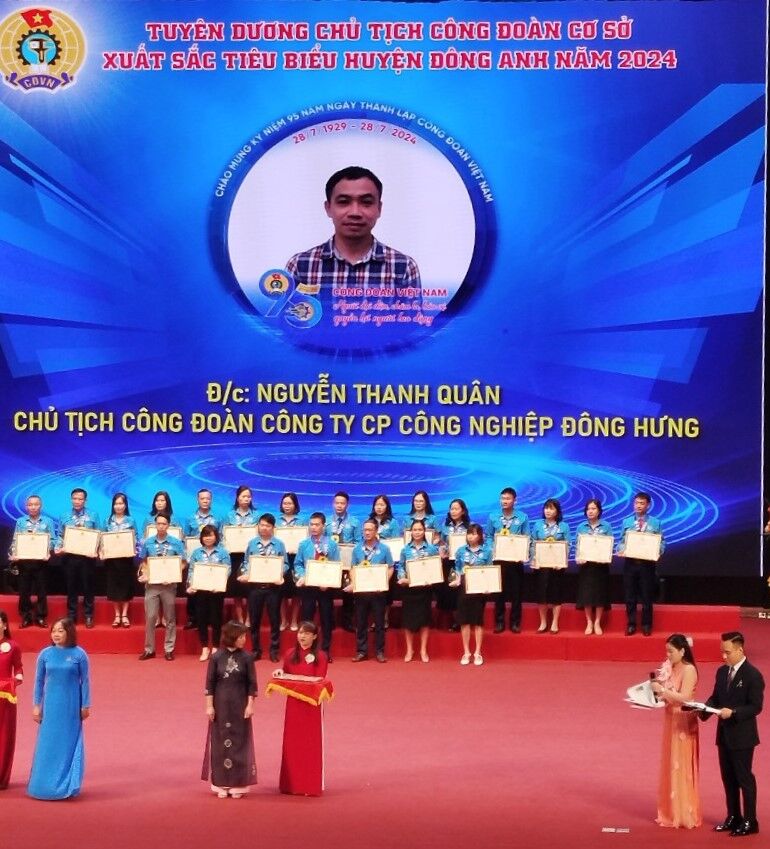 LIÊN ĐOÀN LAO ĐỘNG HUYỆN ĐÔNG ANH LONG TRỌNG TỔ CHỨC CHƯƠNG TRÌNH KỶ NIỆM 95 NĂM NGÀY THÀNH LẬP CÔNG ĐOÀN VIỆT NAM