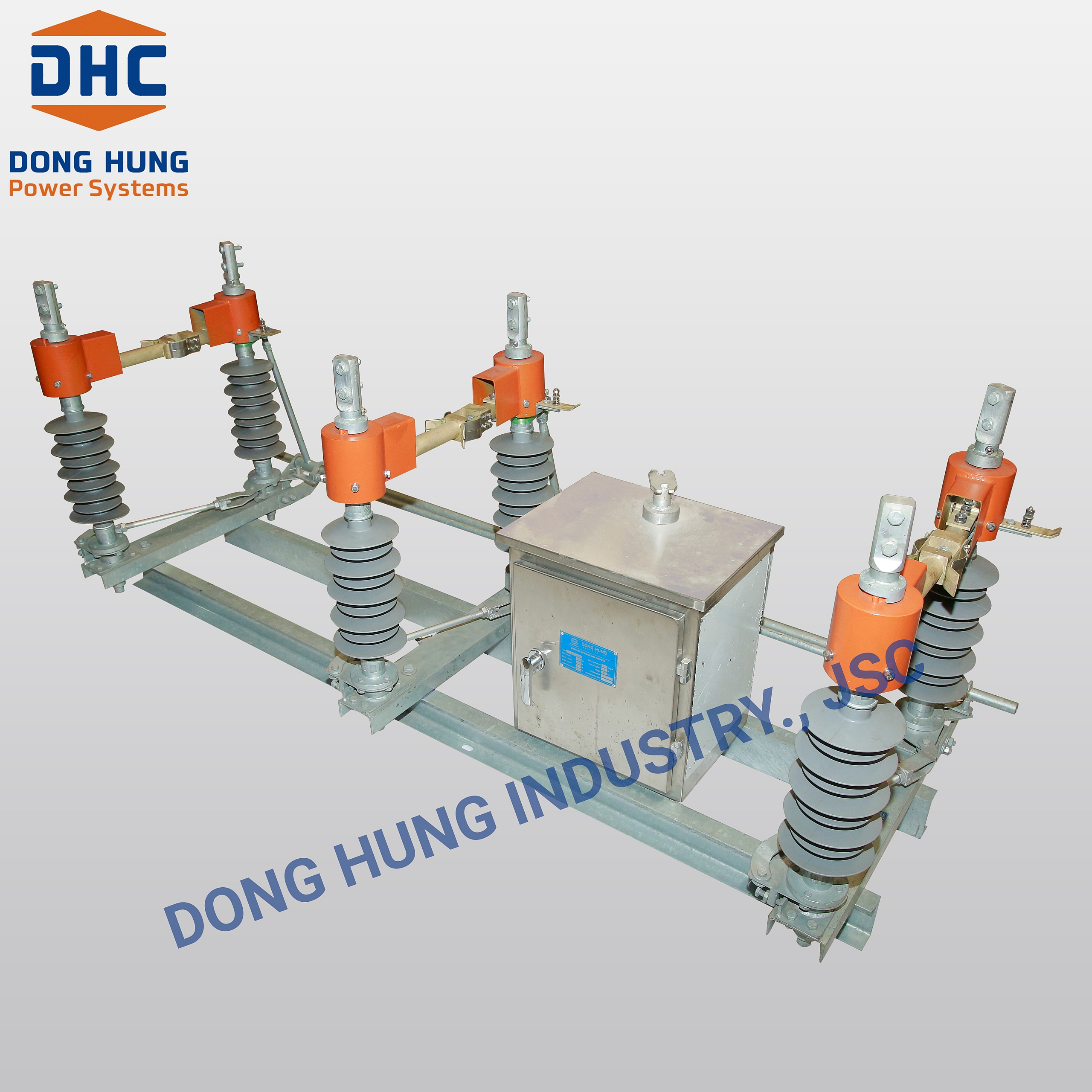 DAO CÁCH LY 3 PHA, NGOÀI TRỜI – LOẠI MỞ NGANG POLYMER, CÓ TIẾP ĐẤT, CÓ ĐỘNG CƠ