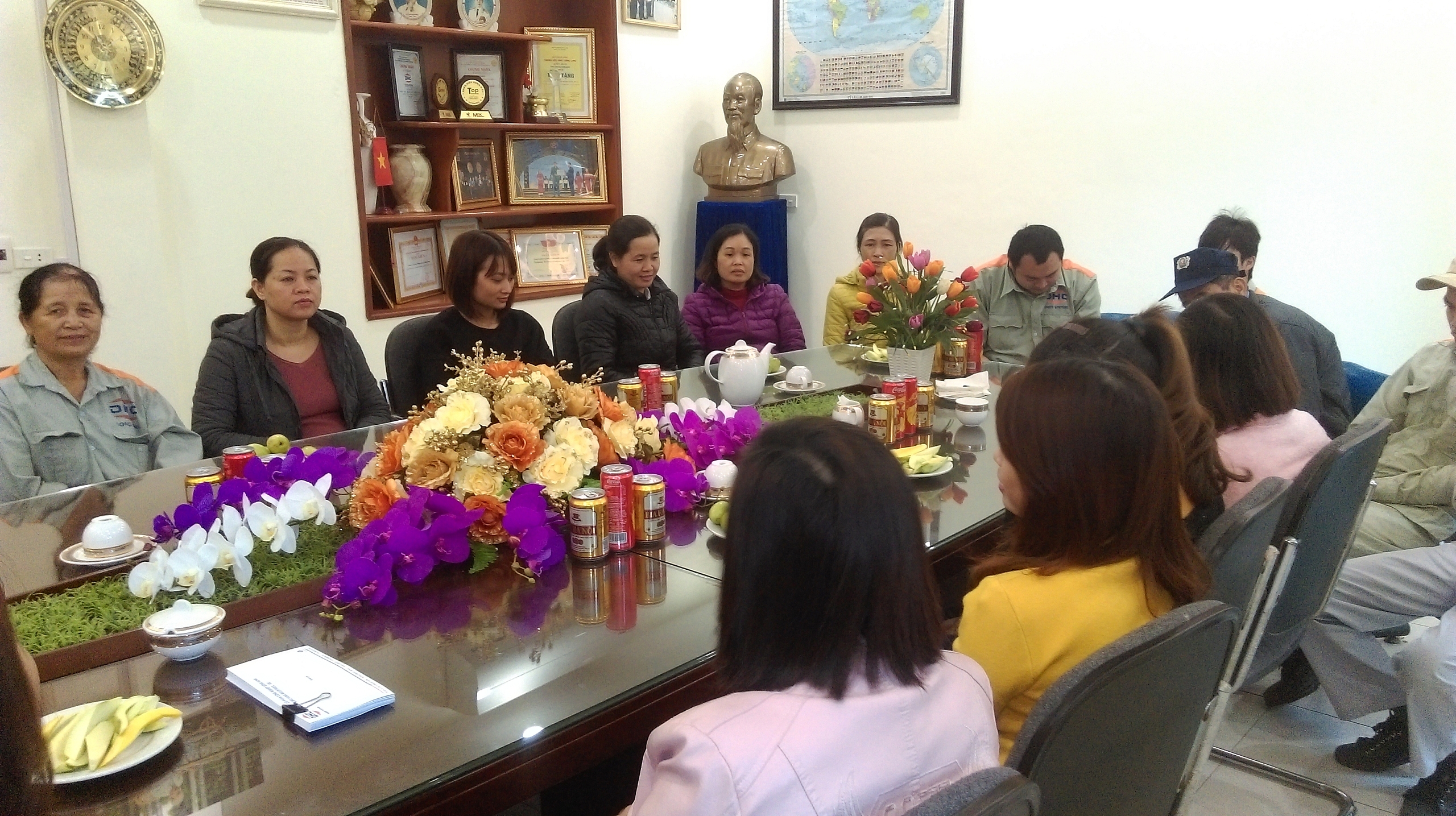 Chào mừng ngày quốc tế phụ nữ 8/3 tại công ty năm 2018
