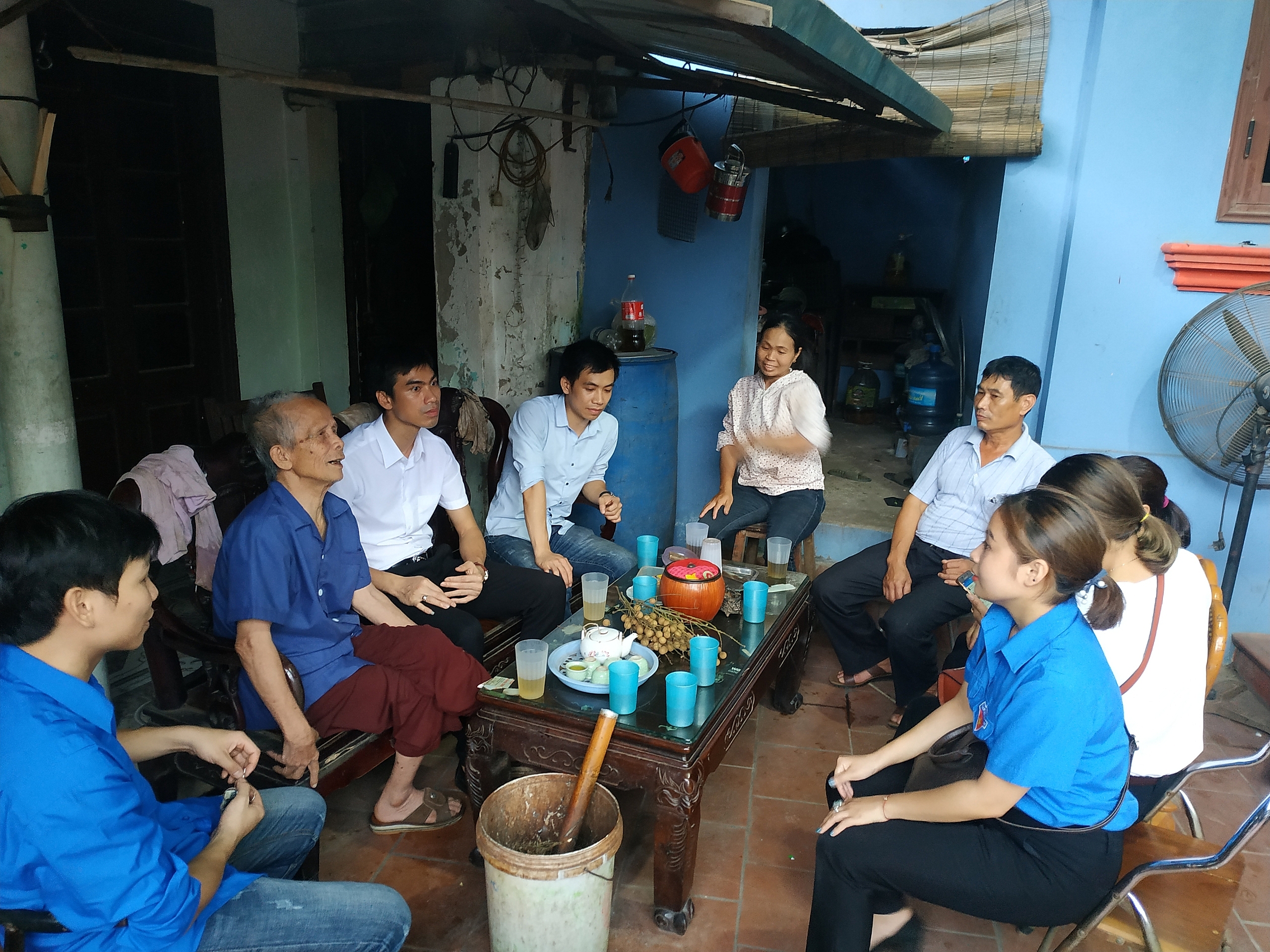 Hoạt động đoàn TN: Kết hợp cùng Đoàn TN xã Mai Lâm tặng quà tri ân kỷ niệm ngày thương binh liệt sỹ 27/7 năm 2018