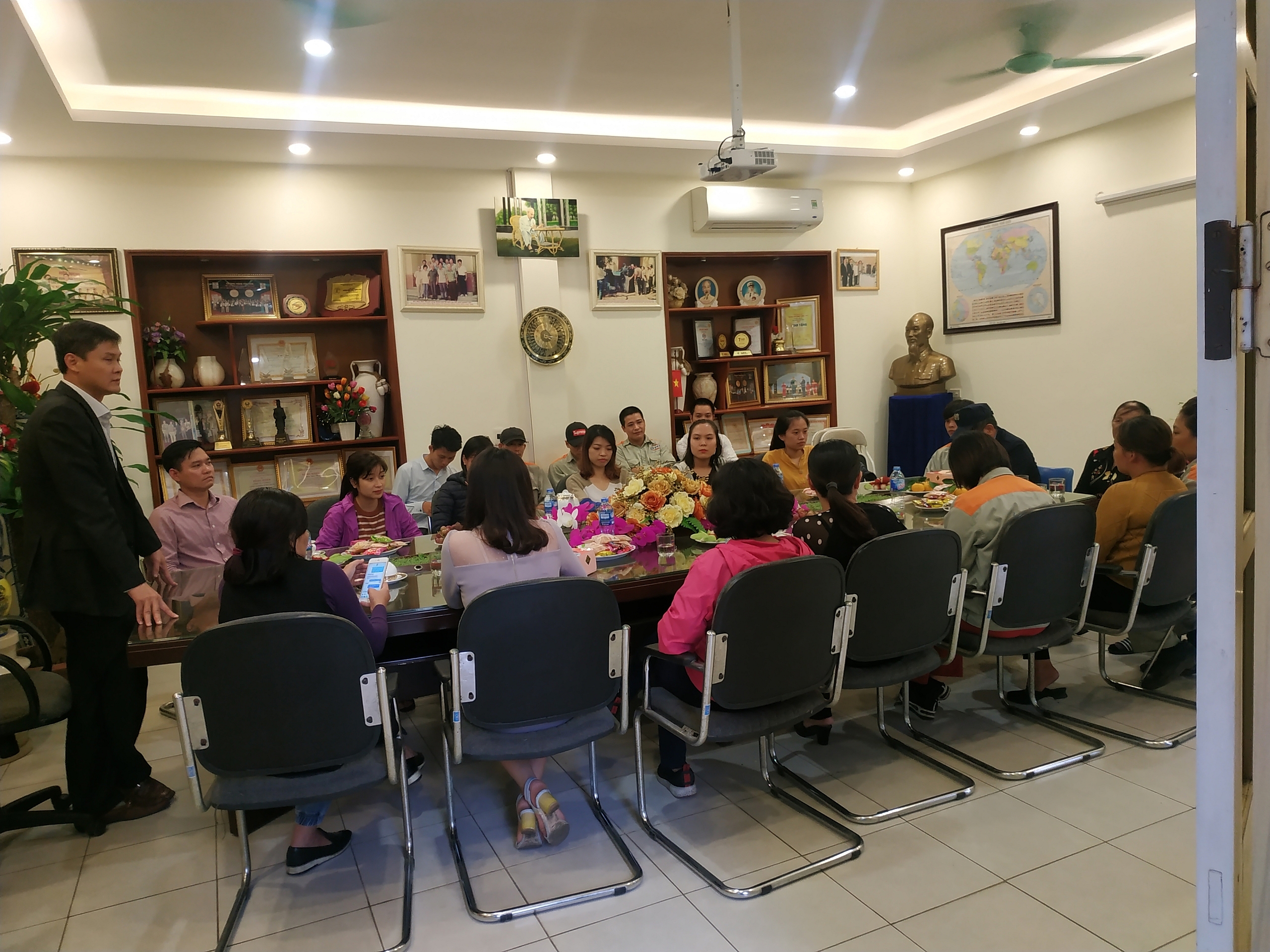 Chào mừng ngày phụ nữ Việt Nam 20/10 tại công ty năm 2018