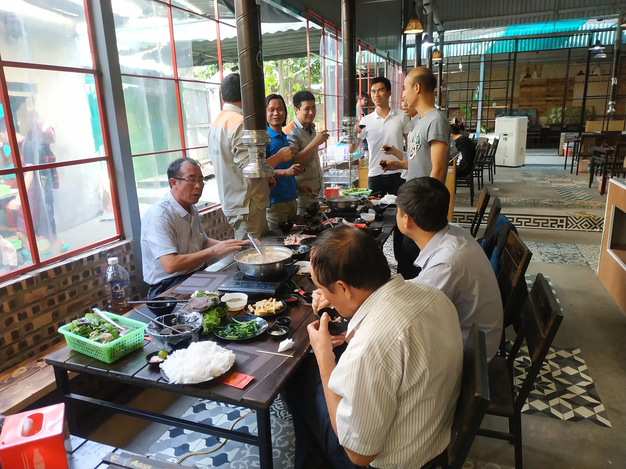 LIÊN HOAN TỔNG KẾT CHI BỘ CÔNG TY CỔ PHẦN CÔNG NGHIỆP ĐÔNG HƯNG NĂM 2017