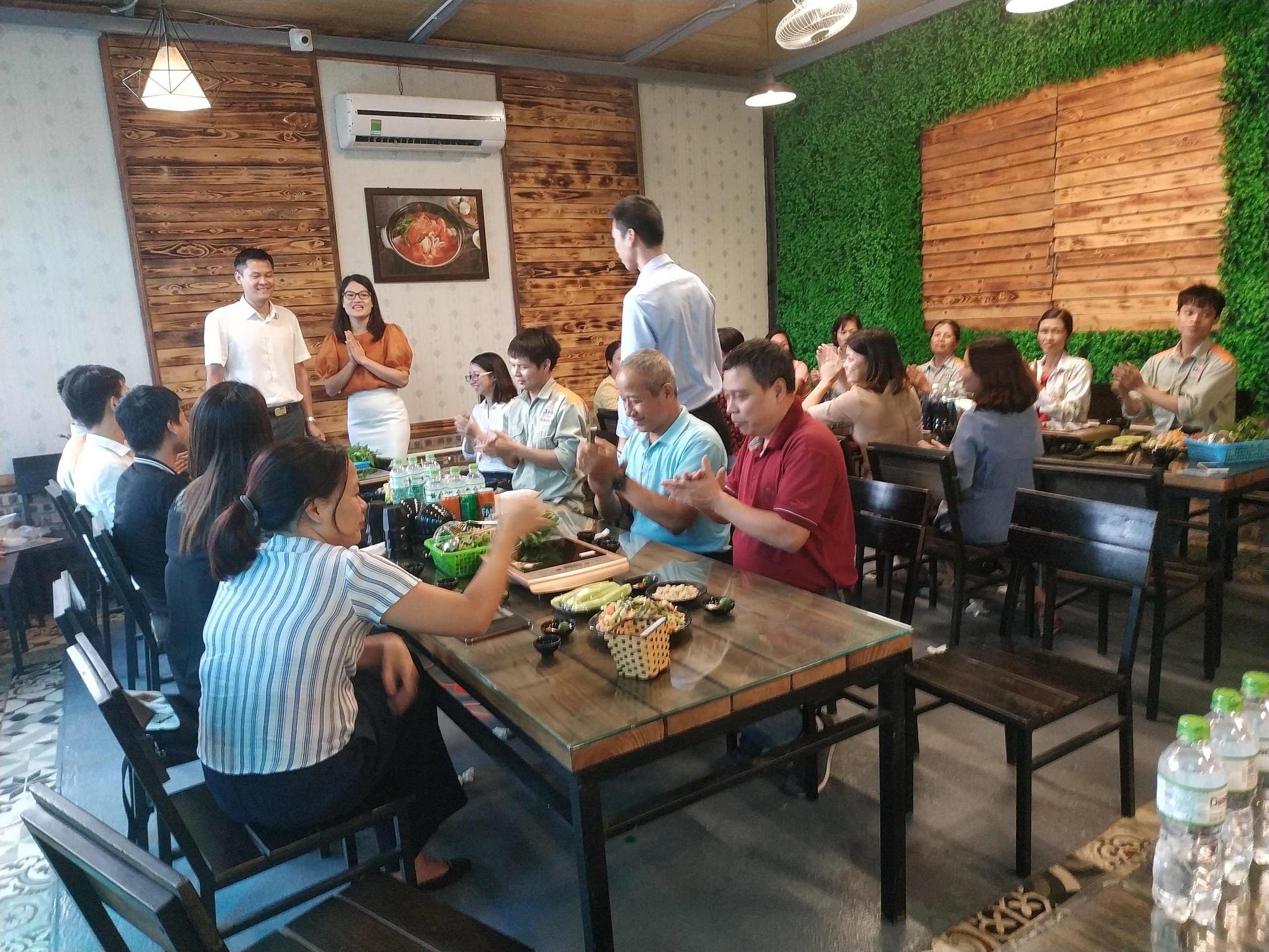 Chào mừng ngày phụ nữ Việt Nam 20/10 tại công ty năm 2019