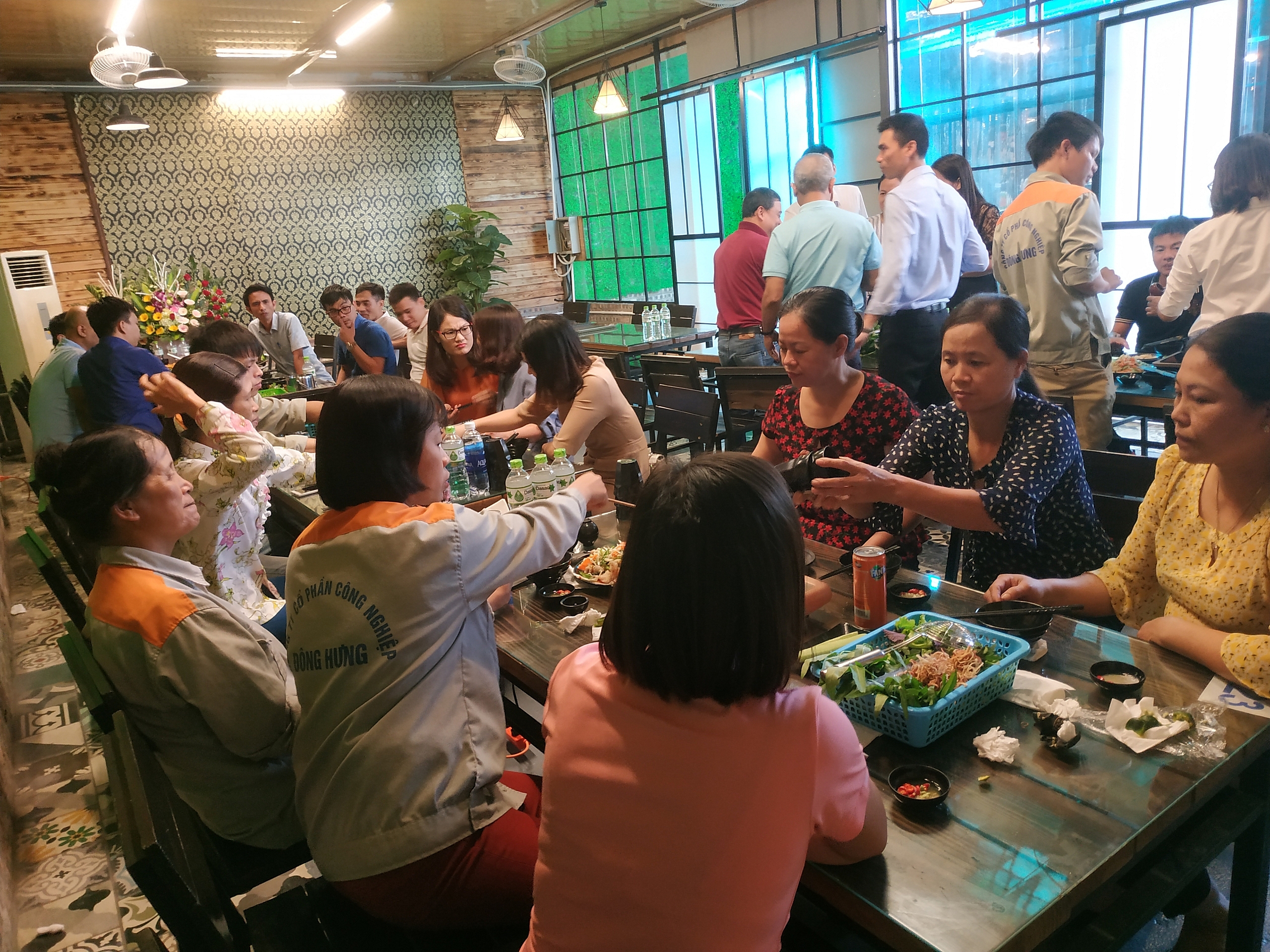 Chào mừng ngày phụ nữ Việt Nam 20/10 tại công ty năm 2019