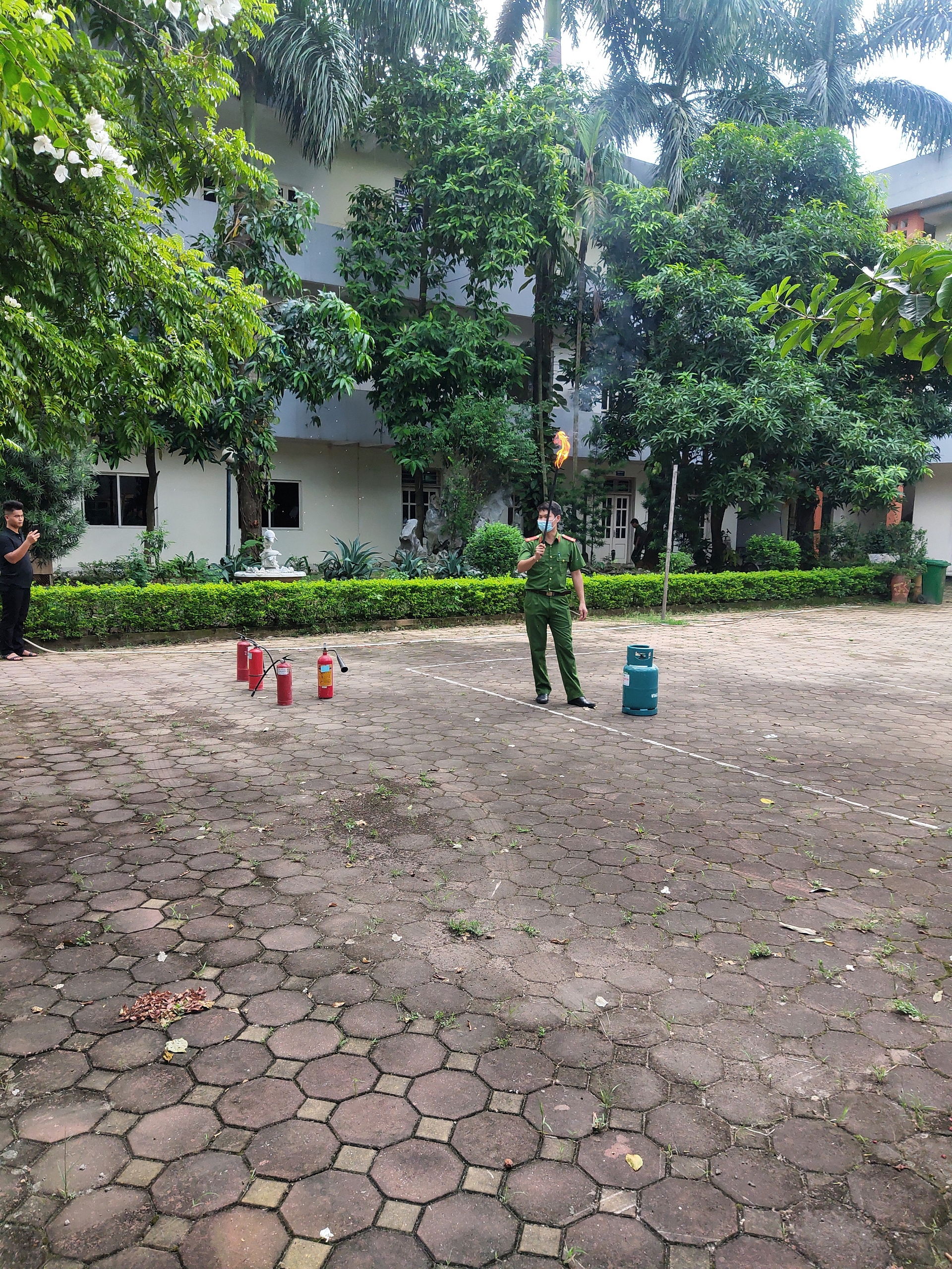 Học PCCC tại công ty