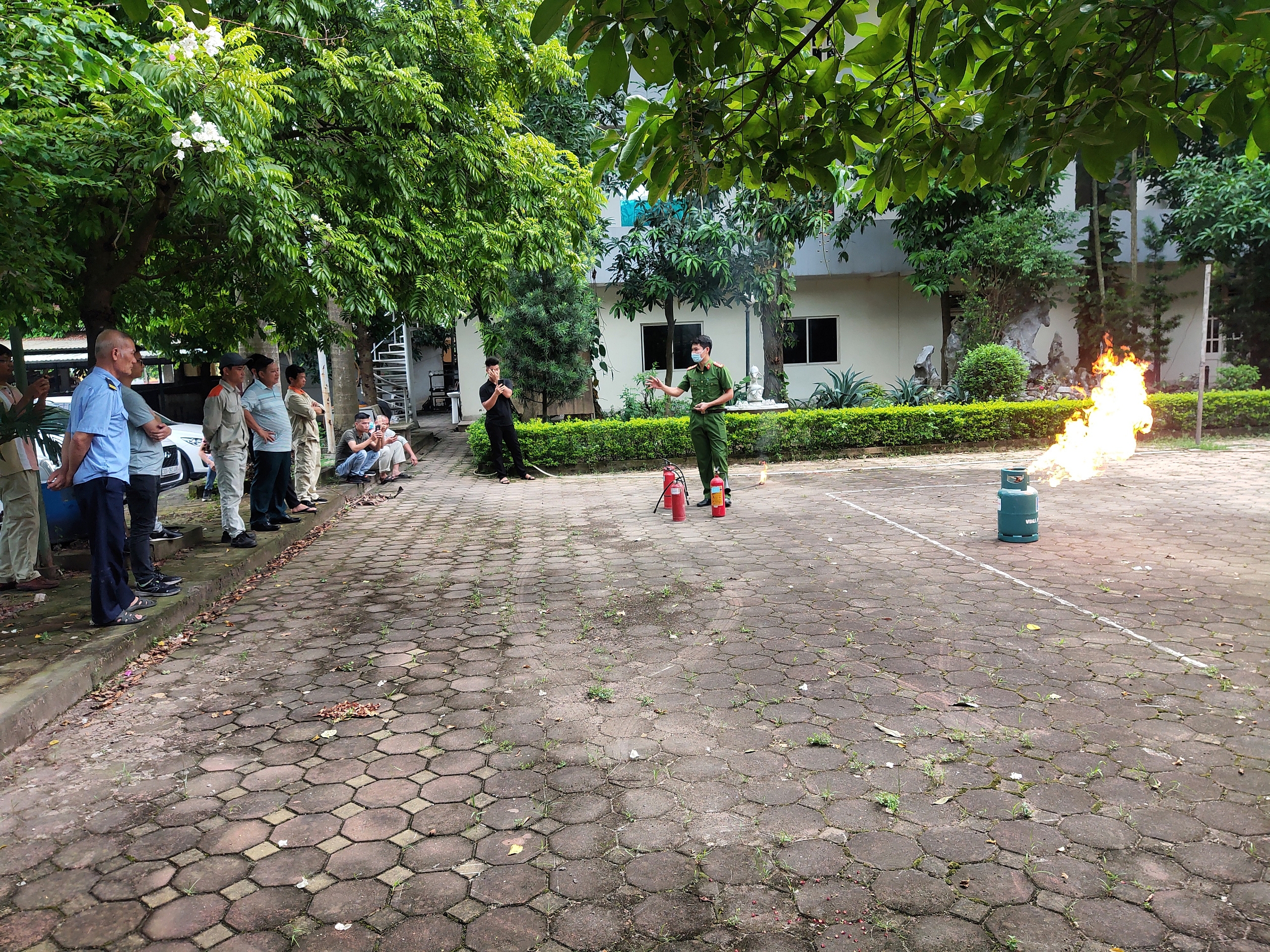 Học PCCC tại công ty